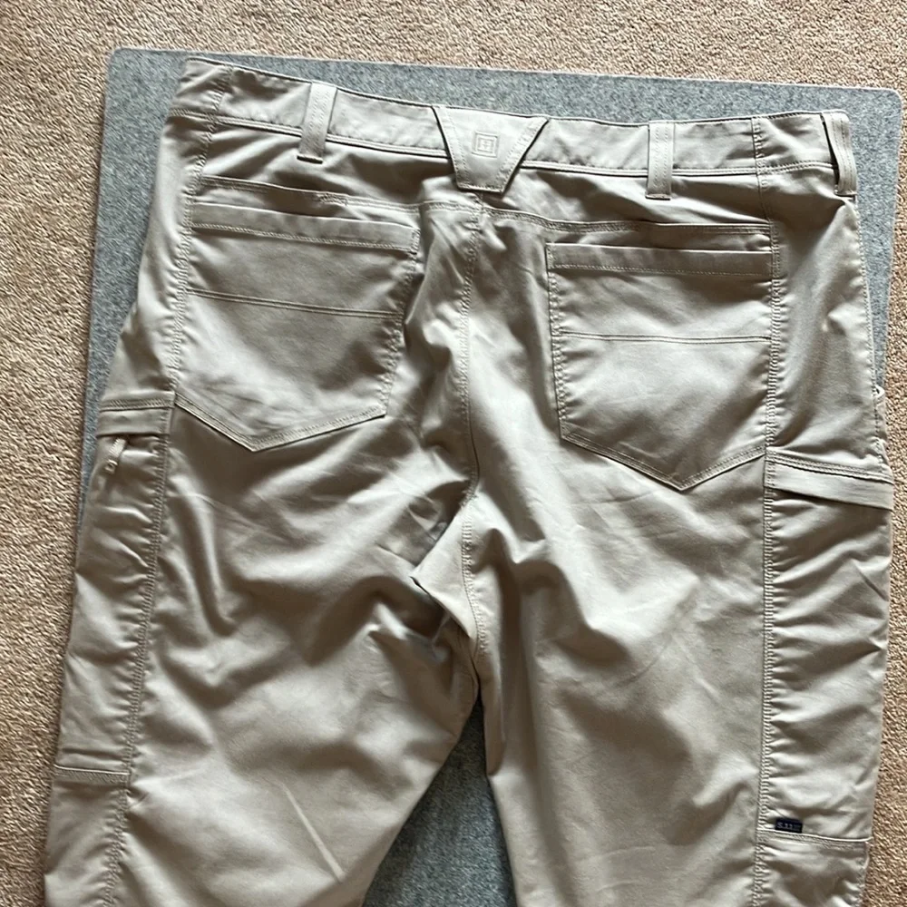 5.11 TACTICAL MEN’S APEX STRAIGHT FIT KHAKI COLOR - Picture 5 of 12